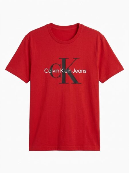 Playera roja Calvin Klein CK nombre